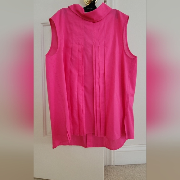 Marni x Uniqlo Sleeveless Pleated Blouse - Picture 1 of 4
